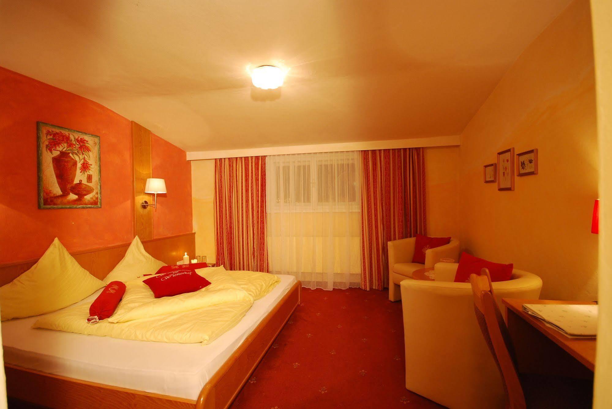 טרינס B&B Wienerhof מראה חיצוני תמונה